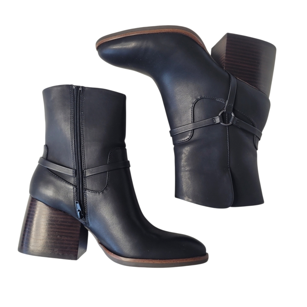 Korks NIB Selena Block Heel Harness Boot Size 10